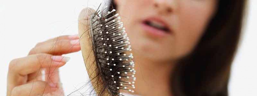 Nguyên nhân rụng tóc và cách khắc phục bằng các bài thuốc Đông y dễ tìm
