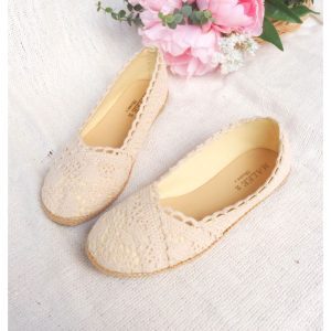 Giày búp bê ren nữ tính màu kem
